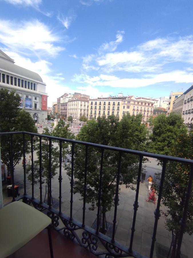 Parsa Homstay Madrid Exterior photo